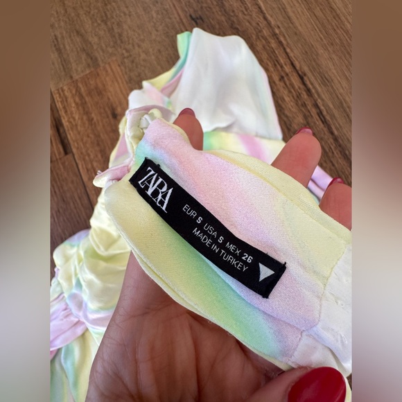 Zara Pastel silky Halter Top - Picture 4 of 5